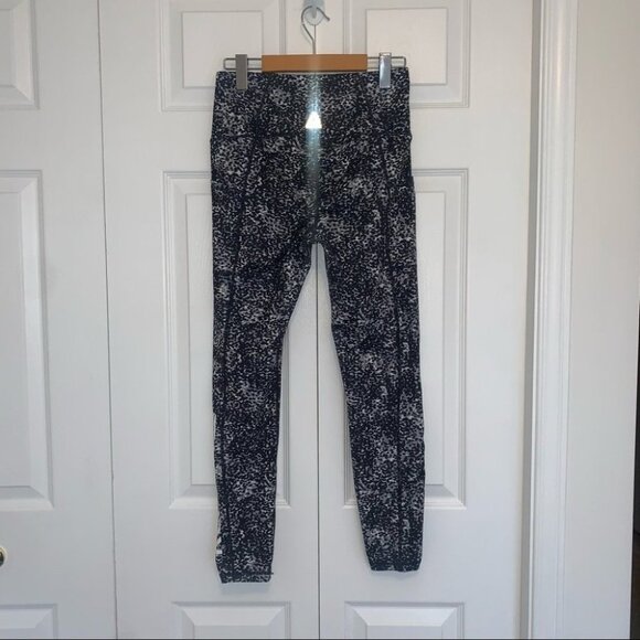 Reebok Leggings Women’s Size Small White Black Grey Spotted High Waisted Pockets - Picture 7 of 13